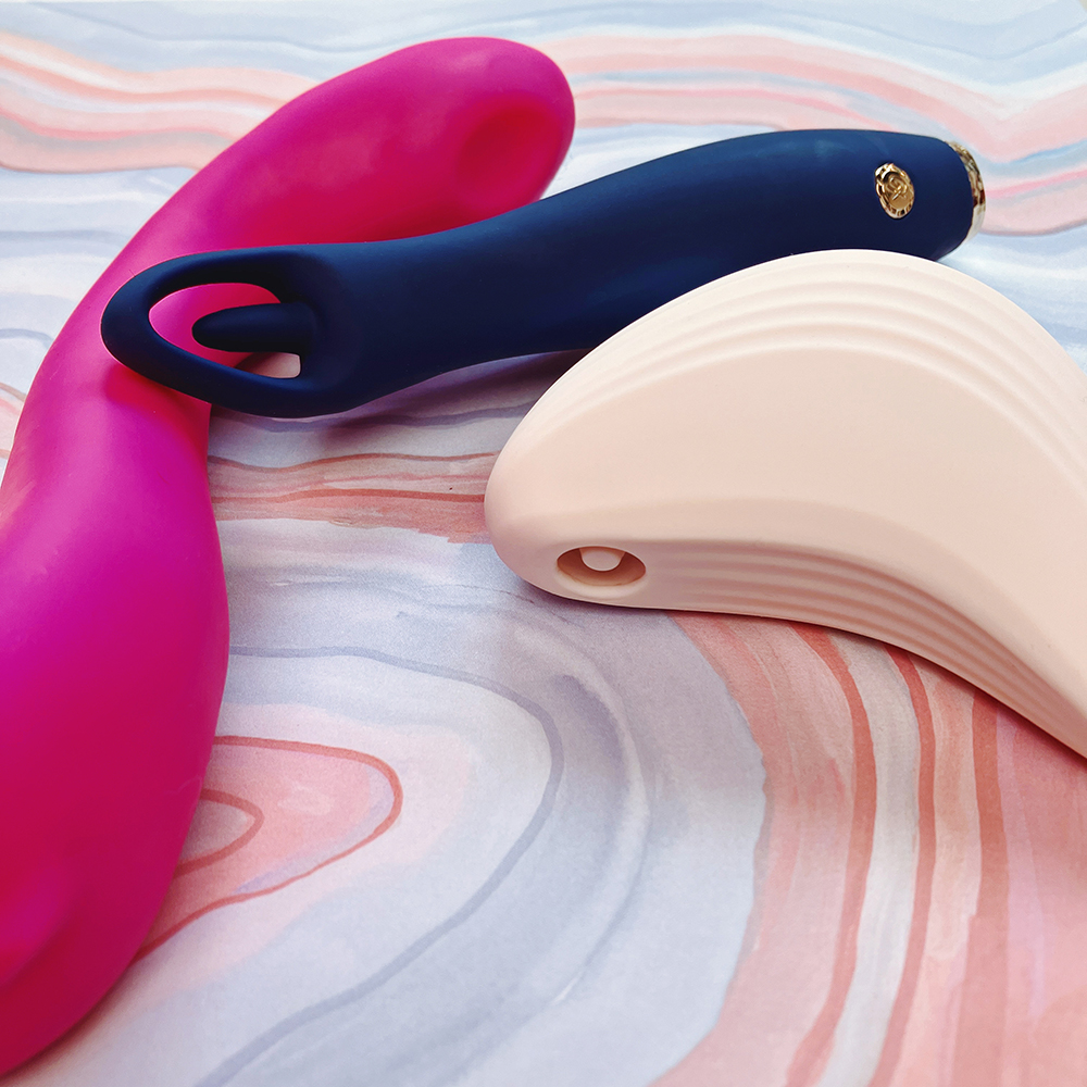Toy Review - The Playboy Palm Double-Ended Tapping Vibrator by Evolved Novelties image image